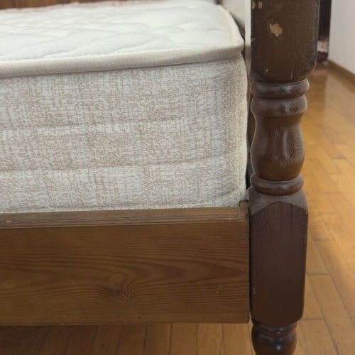 Wooden single bed 100x200 cm used, classic rustic style