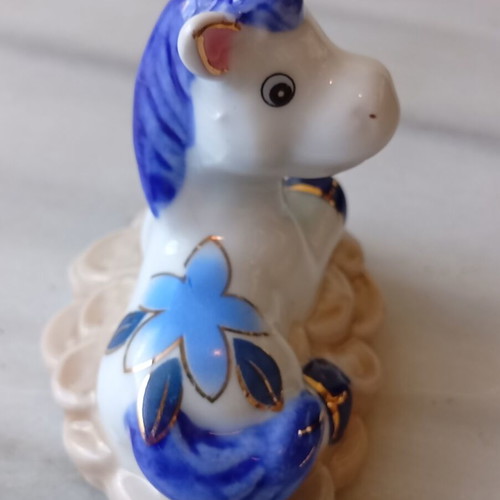 Porcelain figurine USSR 6/6.5 cm like new