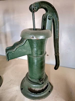 Traditional water pump tuloumba new, unused