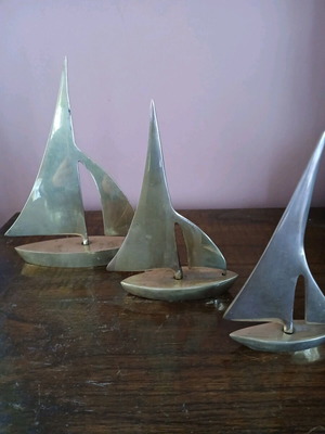 Μπρούτζινα μασίφ καραβάκια σαν καινούργια, πακέτο τρία