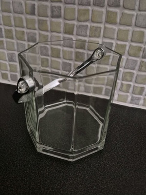 Ice bucket like new