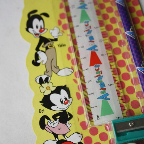 Vintage 1998 Animaniacs Pinky school set Helix new