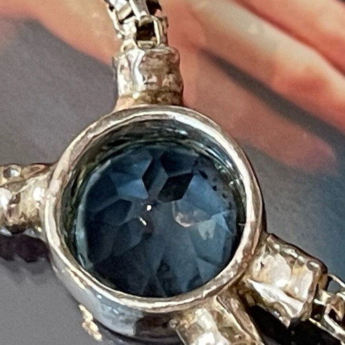 Italian Silver Necklace with Topaz like new, stamped 925, 16 g