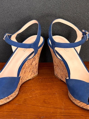 Πλατφόρμα Nine West μπλε καστόρι σαν καινούργιο, Νο 40,5 με φελλό