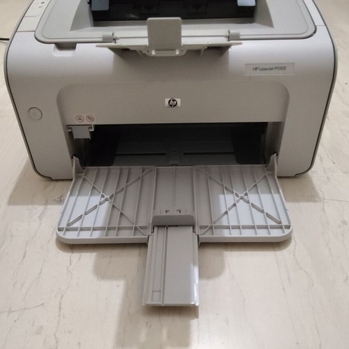 HP Laserjet P1005 black and white laser printer used