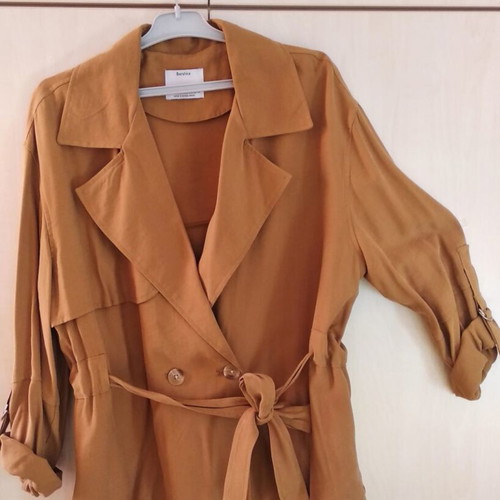 Bershka women's spring-autumn jacket in ecru color, new