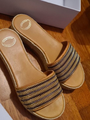 Sandalista παντόφλες μεταχειρισμένες με αλυσίδες και γιούτα, μέγεθος 39