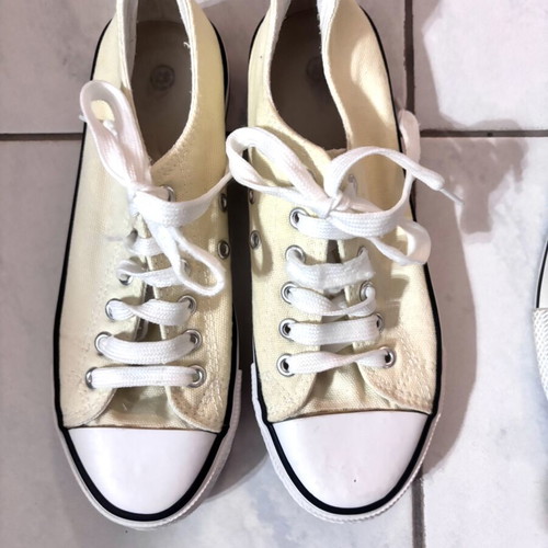 Canvas shoes used, size 37, pack of 2, yellow and beige