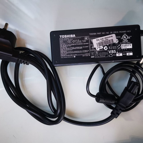 Laptop chargers for ASUS, DELL & Toshiba - Φορτιστής για φορητούς υπολογιστές ASUS, DELL & Toshiba