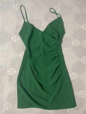 Mini dress green like new Pull & Bear
