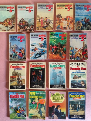 Enid Blyton The Famous 5 paperback book set, 17 volumes