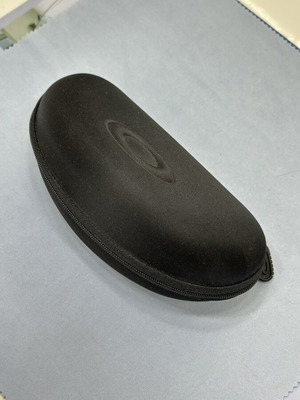 Oakley glasses case new, black