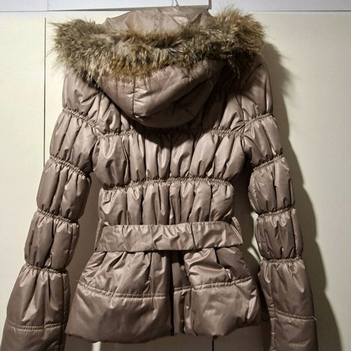 Pinup bronze jacket like new, medium size, removable hood