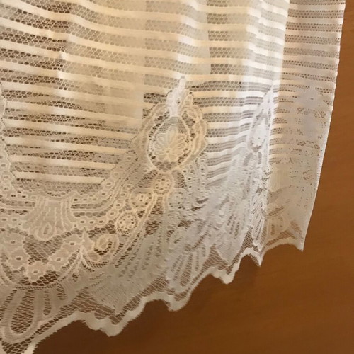Lace dress like new, wedding or minimal dress size M