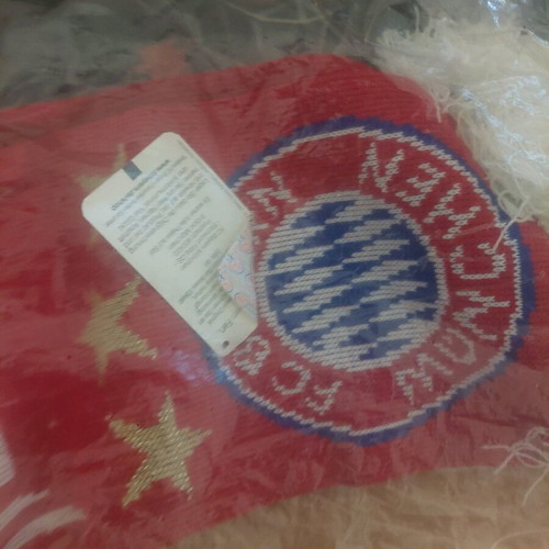 Scarf intact genuine, purchased from Germany