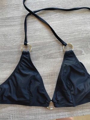 Bikini top black size S like new, ties at back