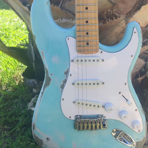 Schecter California Vintage Series electric guitar with relic look