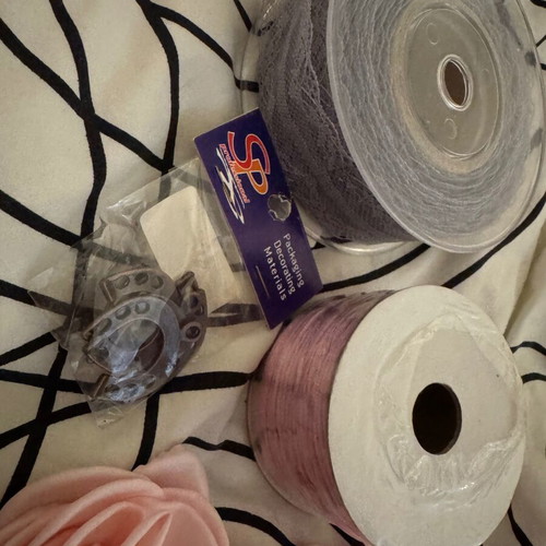 Craft set like new with scrapbooking and decorative items