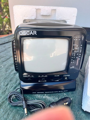 Oscar 5.5" black and white TV