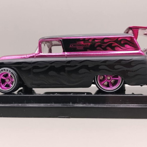 Hot Wheels 2009 Japan Convention 55 Chevy Panel Pink Black New