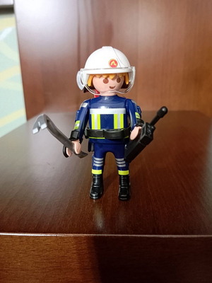 Playmobil пожарникар като нов