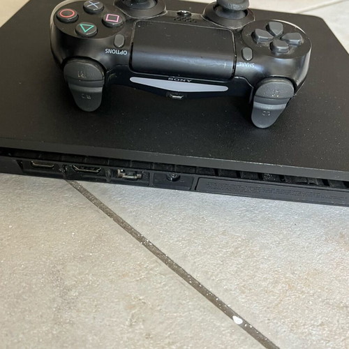 Sony PlayStation 4 used 500GB with Minecraft gift without cables