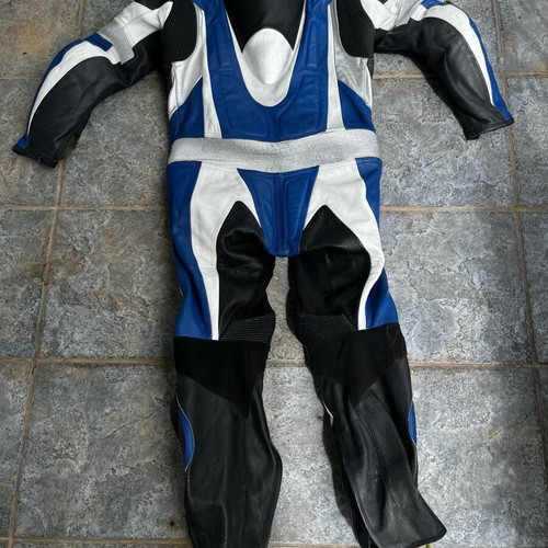 Suomy leather racing suit size 50 used, blue white