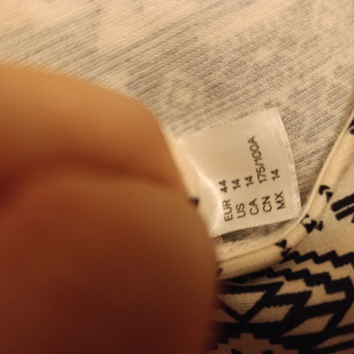 Dress H&M Divided with black and white ethnic geometric pattern like new