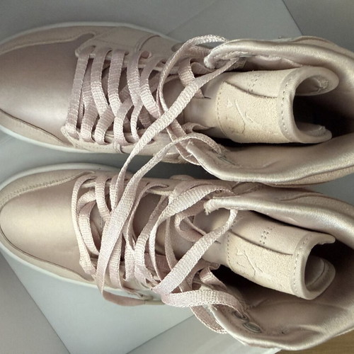 Air Jordan 1 Retro High women's sneakers, pink, size 37.5