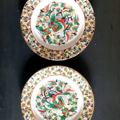 Japanese decorative porcelain plates set of 2 like new