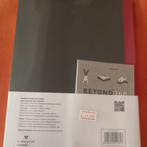 Flexbook Notebook like new with black cover and red detail