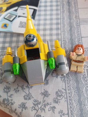 Lego Star Wars Naboo Starfighter Microfighter 75223 used