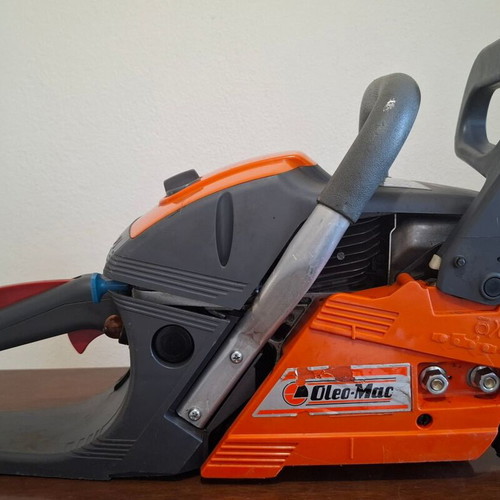 Oleo-Mac GSH 560 Chainsaw like new, 3.5 HP, 50cm bar
