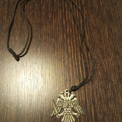 AEK pendant used