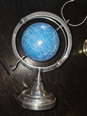 Globe decoration used, very good condition