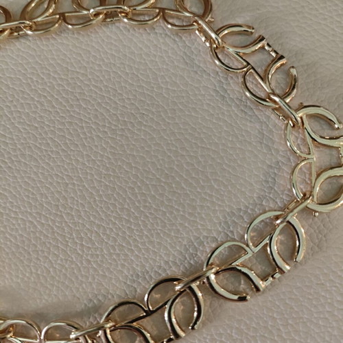 Elie Saab gold link necklace like new, 40cm length