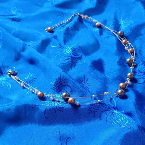 Yves Rocher 3-Strand Necklace like new with Iridescent Metallic Beads