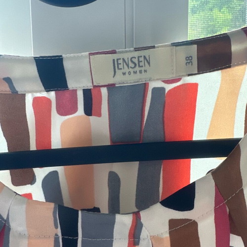 Satin blouse Jensen like new, size M