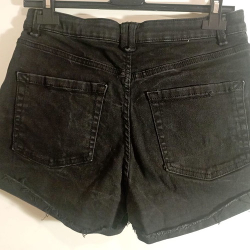 Bershka black cotton denim shorts like new, medium rise mom fit, size M