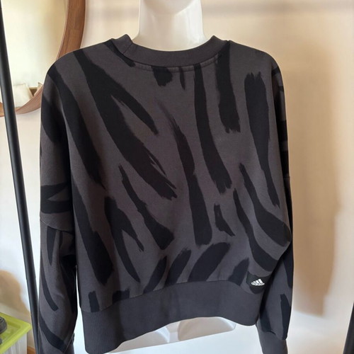 Adidas sweatshirt size M like new, black and grey