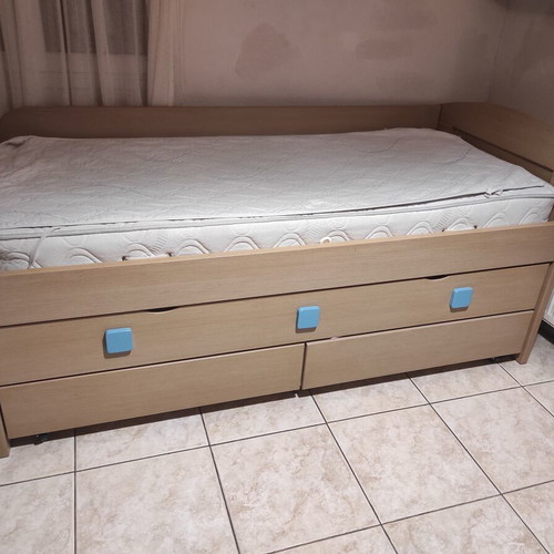 Double bed for children's room with drawers, like new