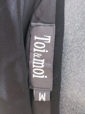 Toi&Moi black skirt like new, size M