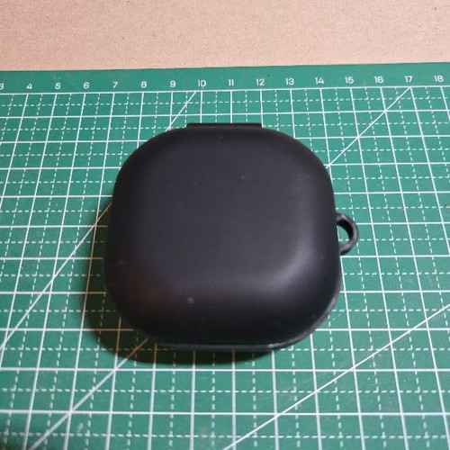 Black silicone case for Samsung Galaxy Buds like new