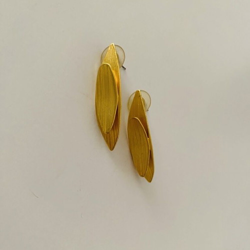 Earrings handmade gold color used