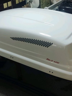 Roof Box 400 Liters like new