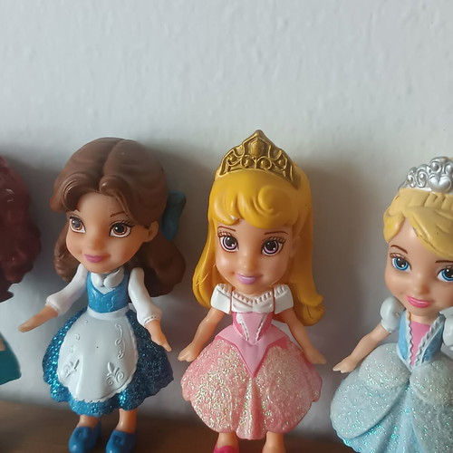 Disney small princess figures used