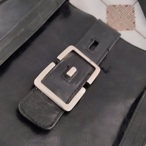 Leather vintage shoulder bag like new, black