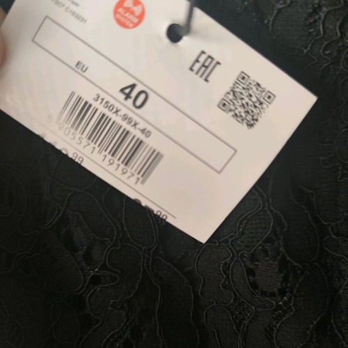 Mohito black lace top new, size 40