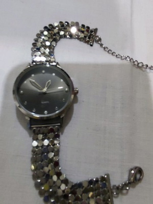 Wrist bracelet watch women's used with bracelet band