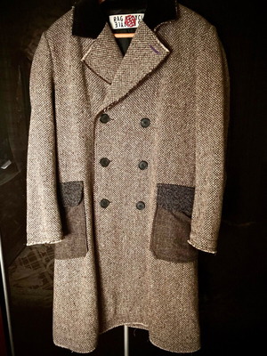 Rare London wool coat like new, unisex, gray and brown, size 48